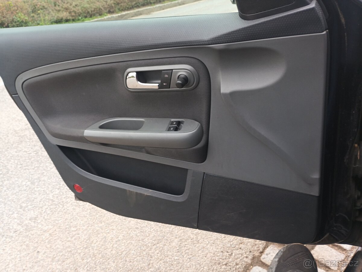 Seat Ibiza 1.2 rok výroby 2008 - 15