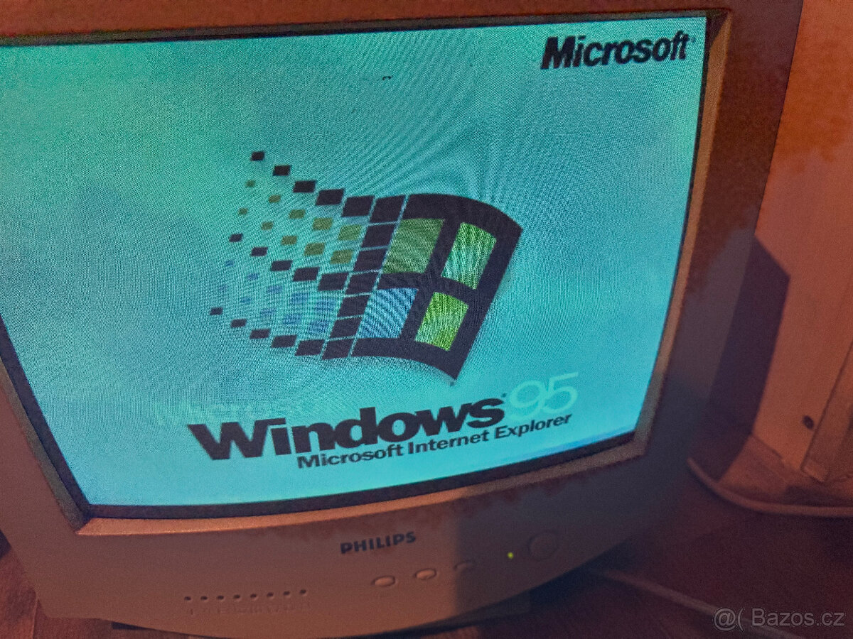 HISTORICKÁ PC SESTAVA - PO SERVISE - 15