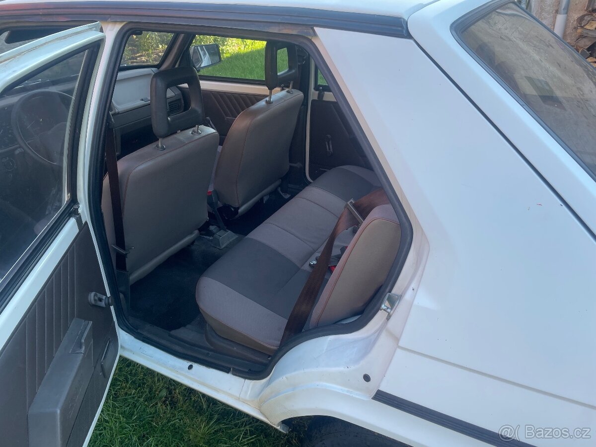 Škoda favorit druhý majitel - 15