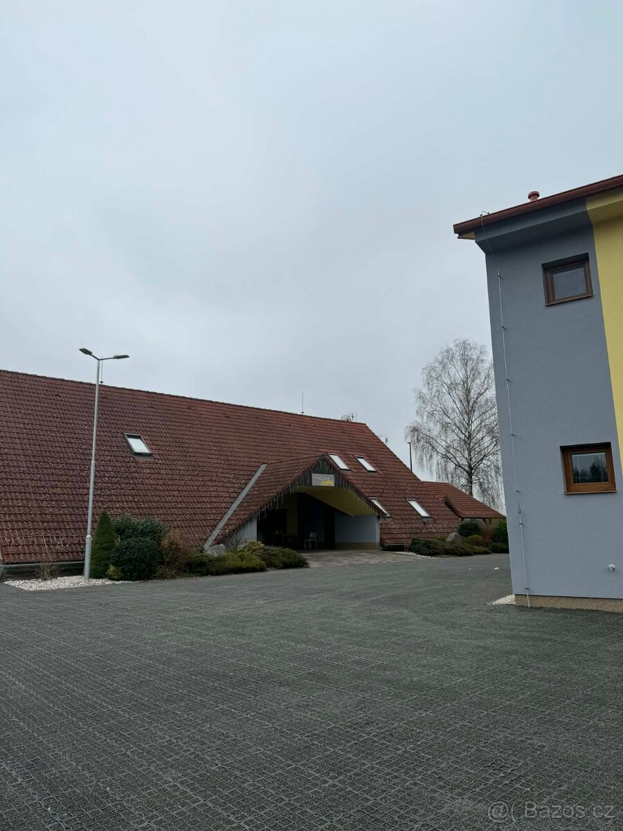 Byt k pronájmu - Roudná - 15