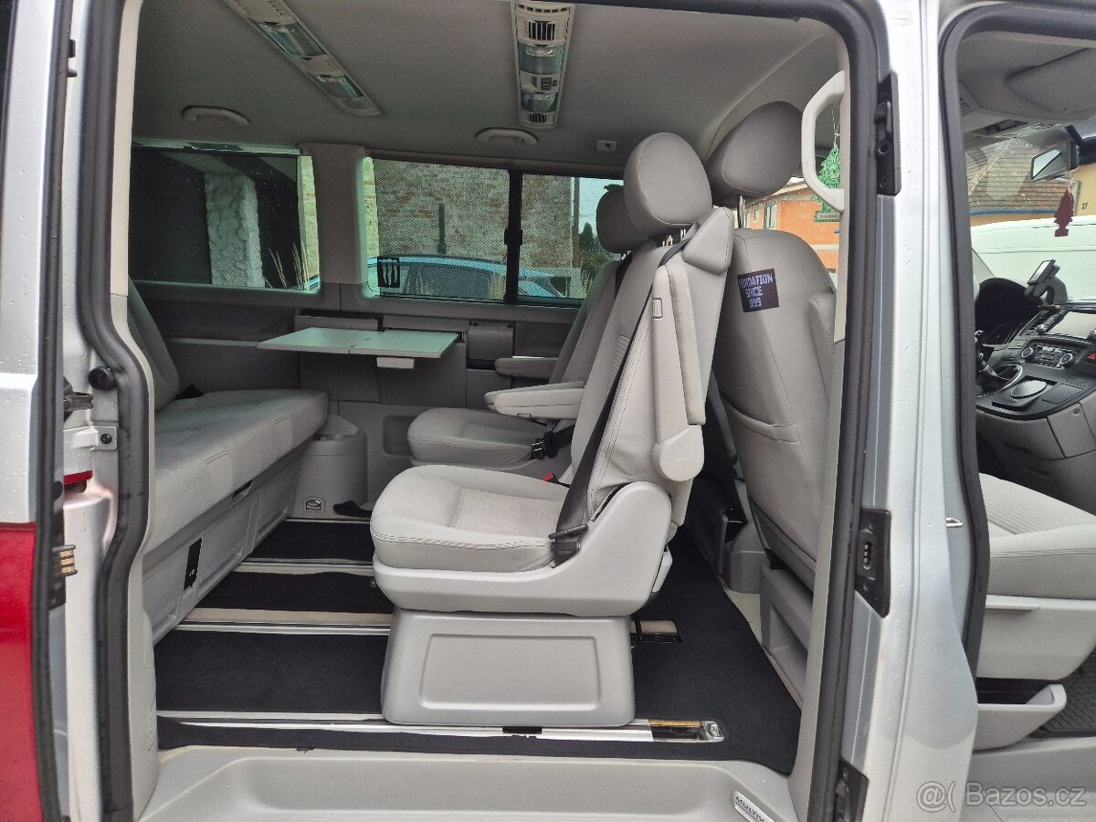 VW Multivan T5 2.0 TDI 7 miestne - 15