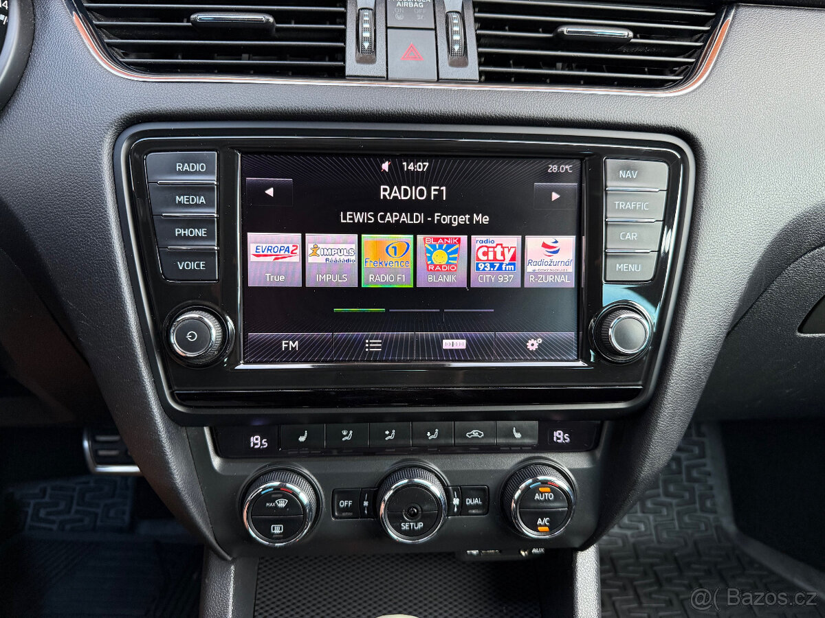 Škoda Octavia 2.0TDI RS DSG,po vekém servisu - 15