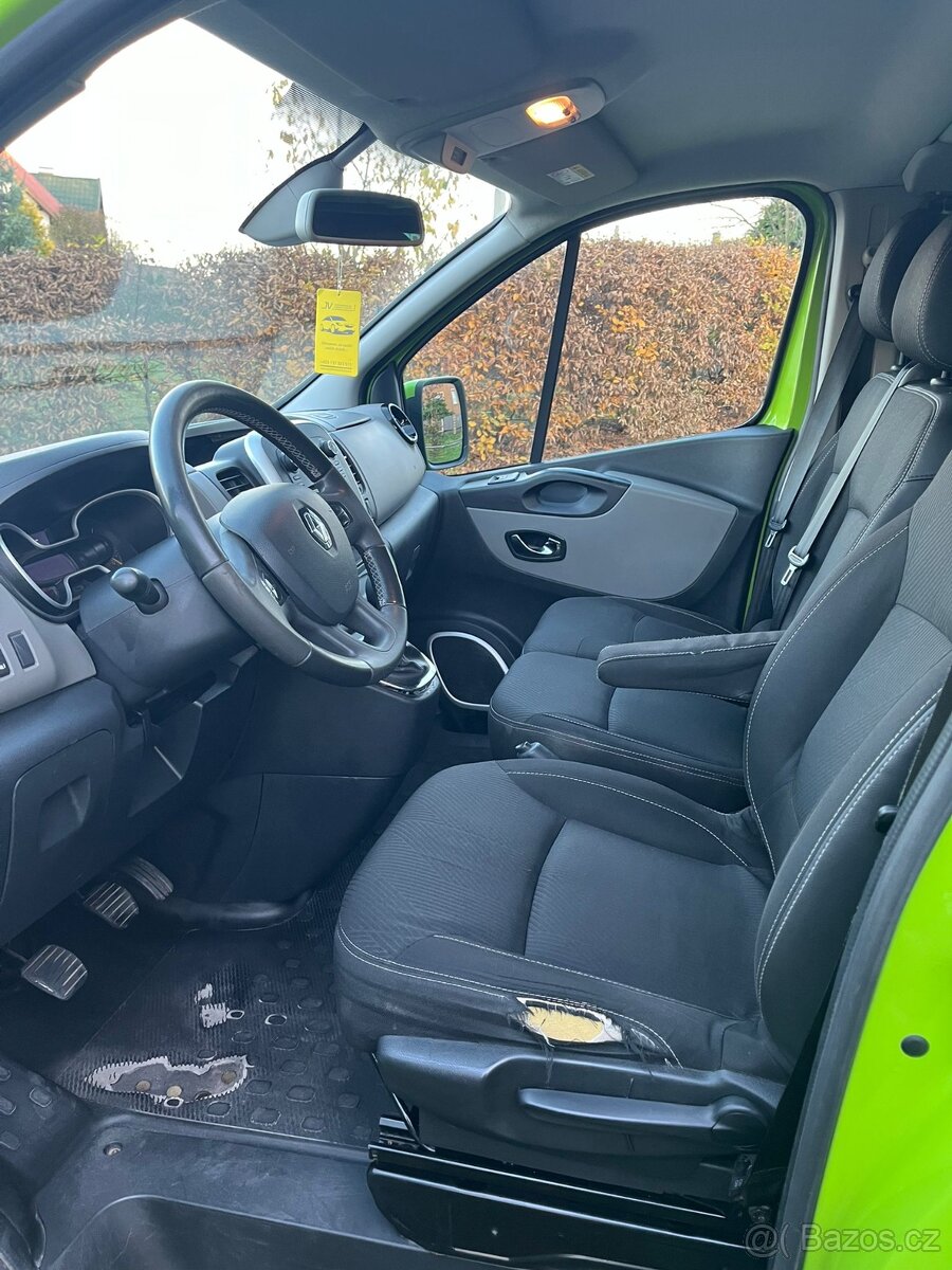 Renault Trafic, 9 míst, L1H1, CR, 92kW, 1.majitel, r.v. 2015 - 15