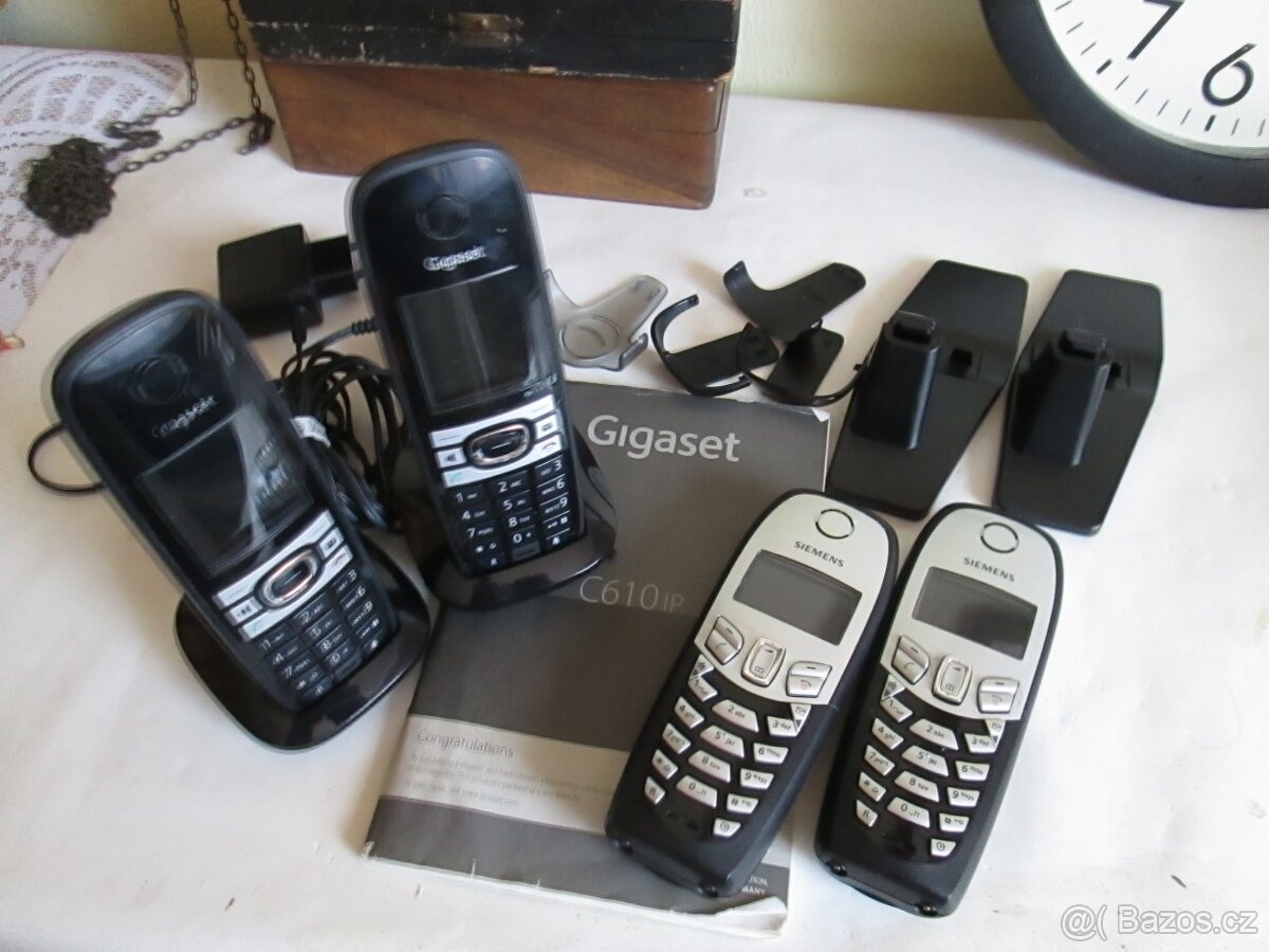 STAR.SBĚR.MOBILY A NABÍJEČKY. - 15