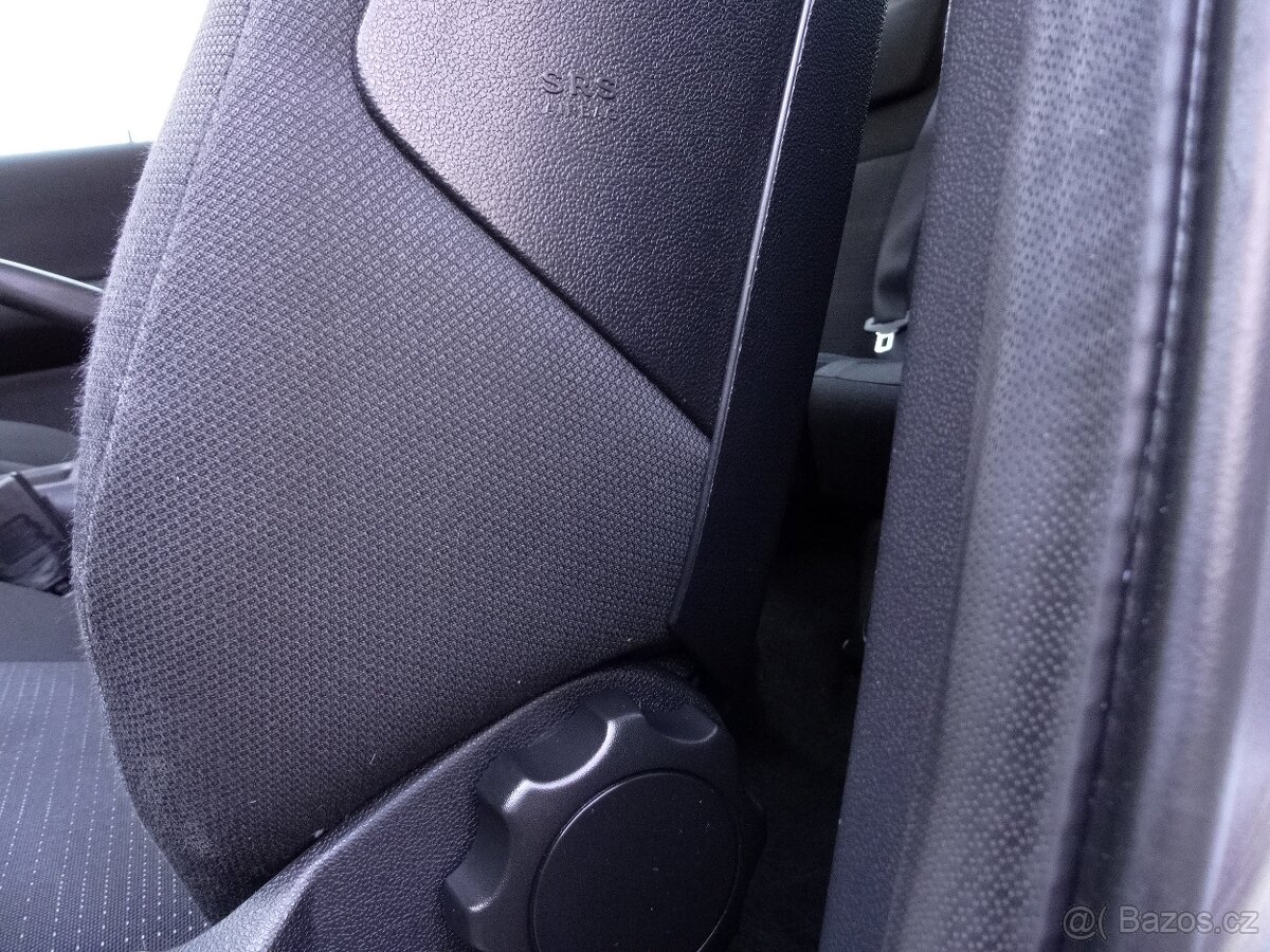 Mercedes-Benz Třídy A, 160 1,5i benzin - 15