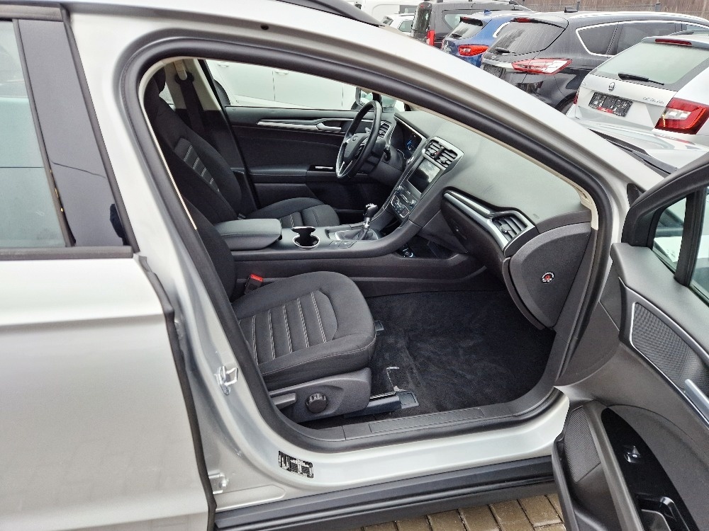 FORD Mondeo, 2.0 TDCi (110 kW), 107 tis. km, r.v. 2021 - 15