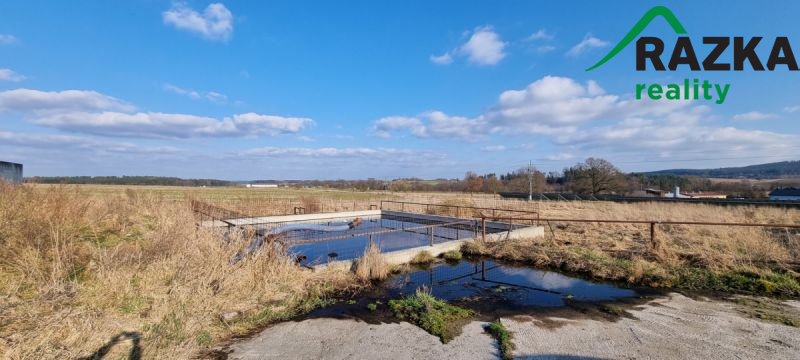 Areál kravína včetně skladovací haly a... - 15