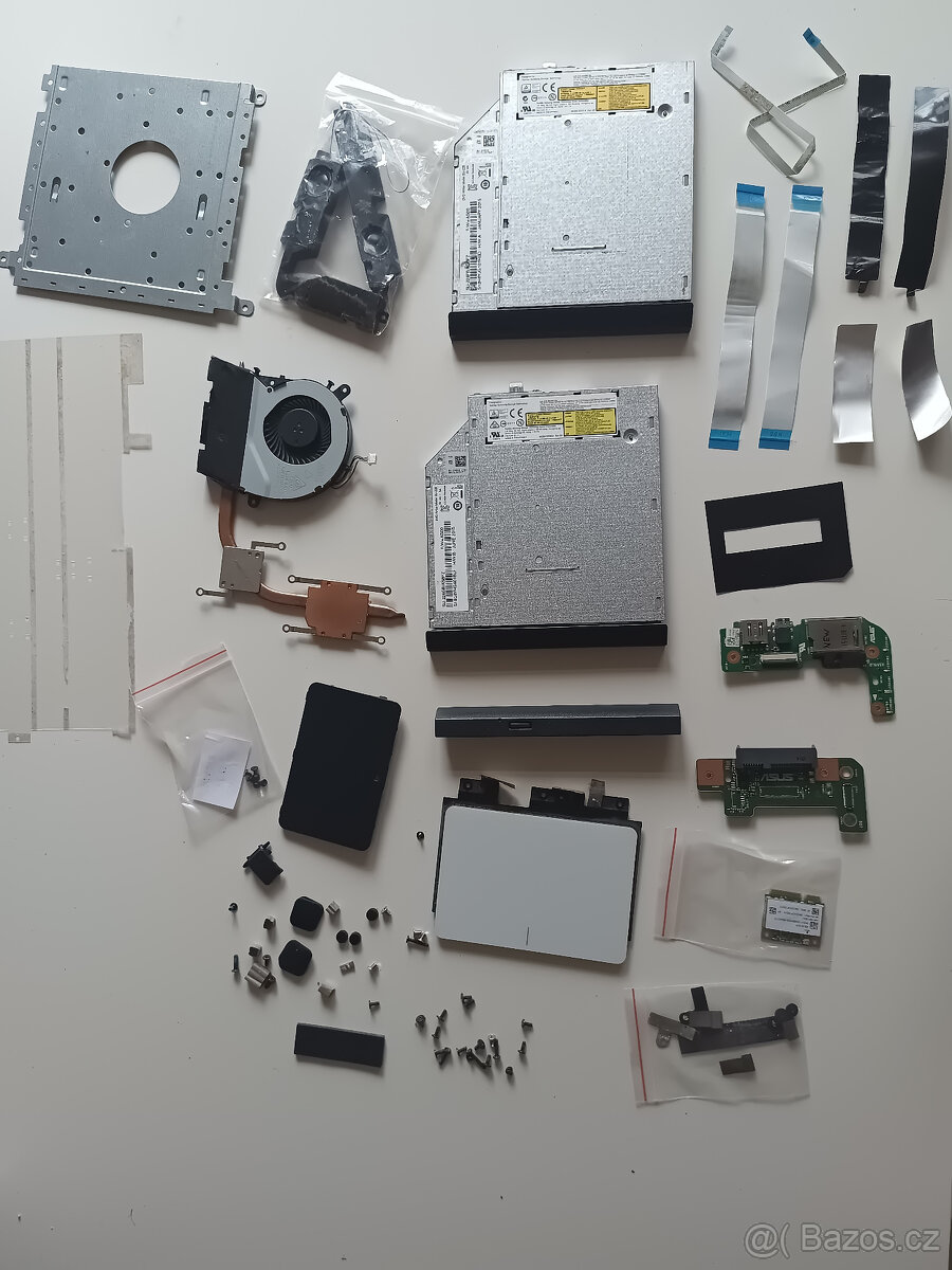 Asus X555LB - na náhradní díly - 15