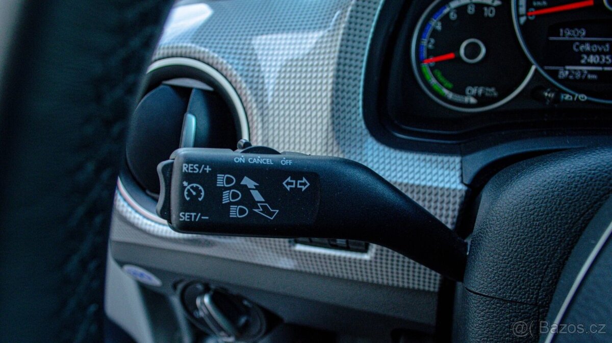 Volkswagen e-UP 2022 - 15