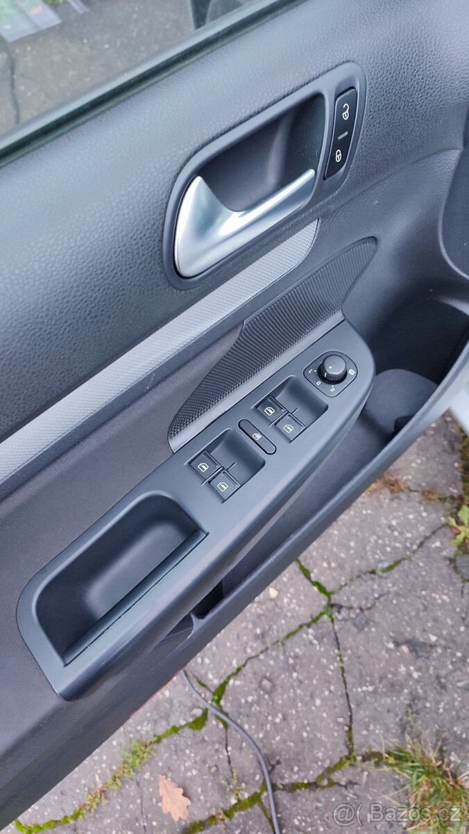 Prodám: Volkswagen golf VI 2,0 TDI MATCH - 15