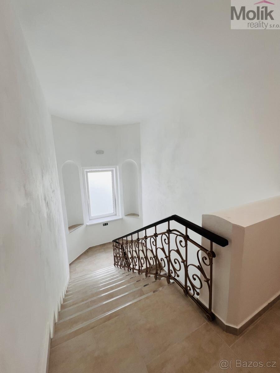 Pronájem bytu 1+kk 38 m2 - 15
