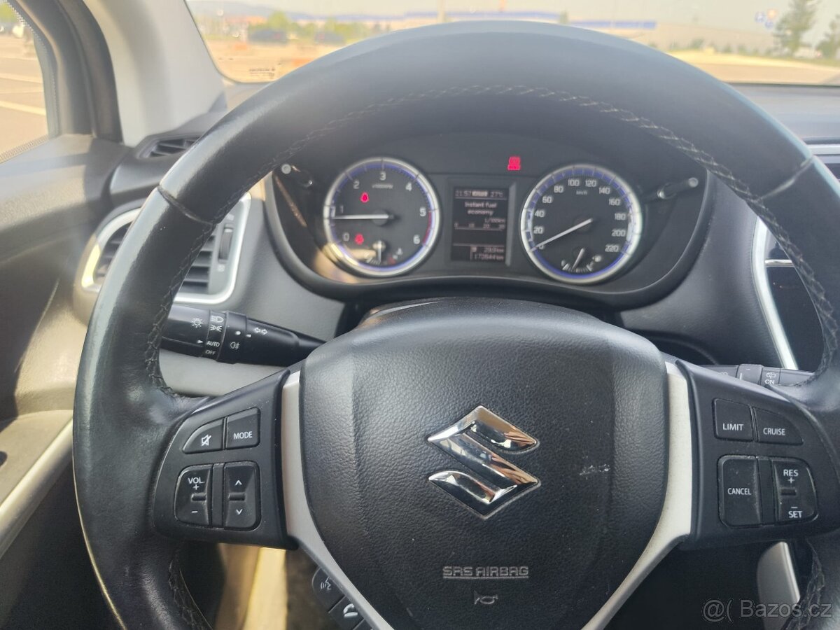 Suzuki SX4 S-CROSS 4x4 rok 2016 - 15