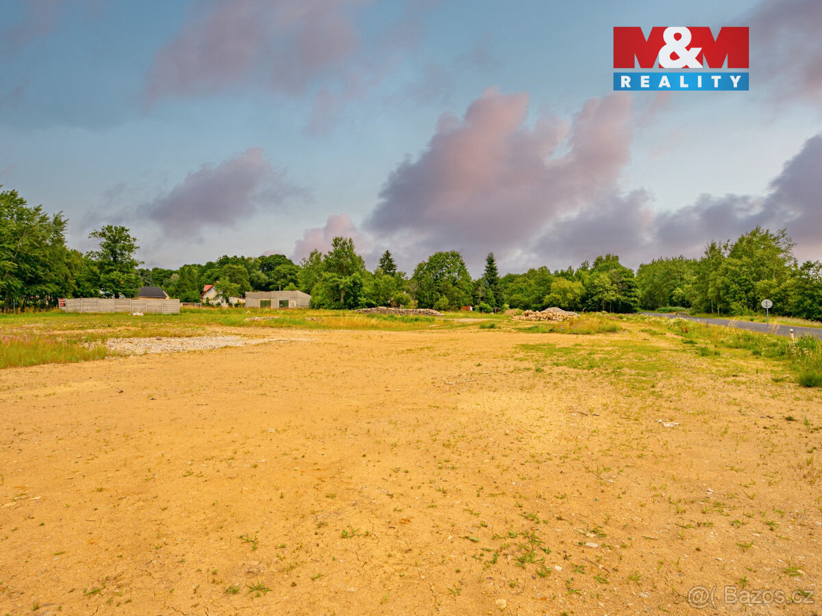 Prodej komerčního pozemku, 10168 m², Dolní Nivy - 15