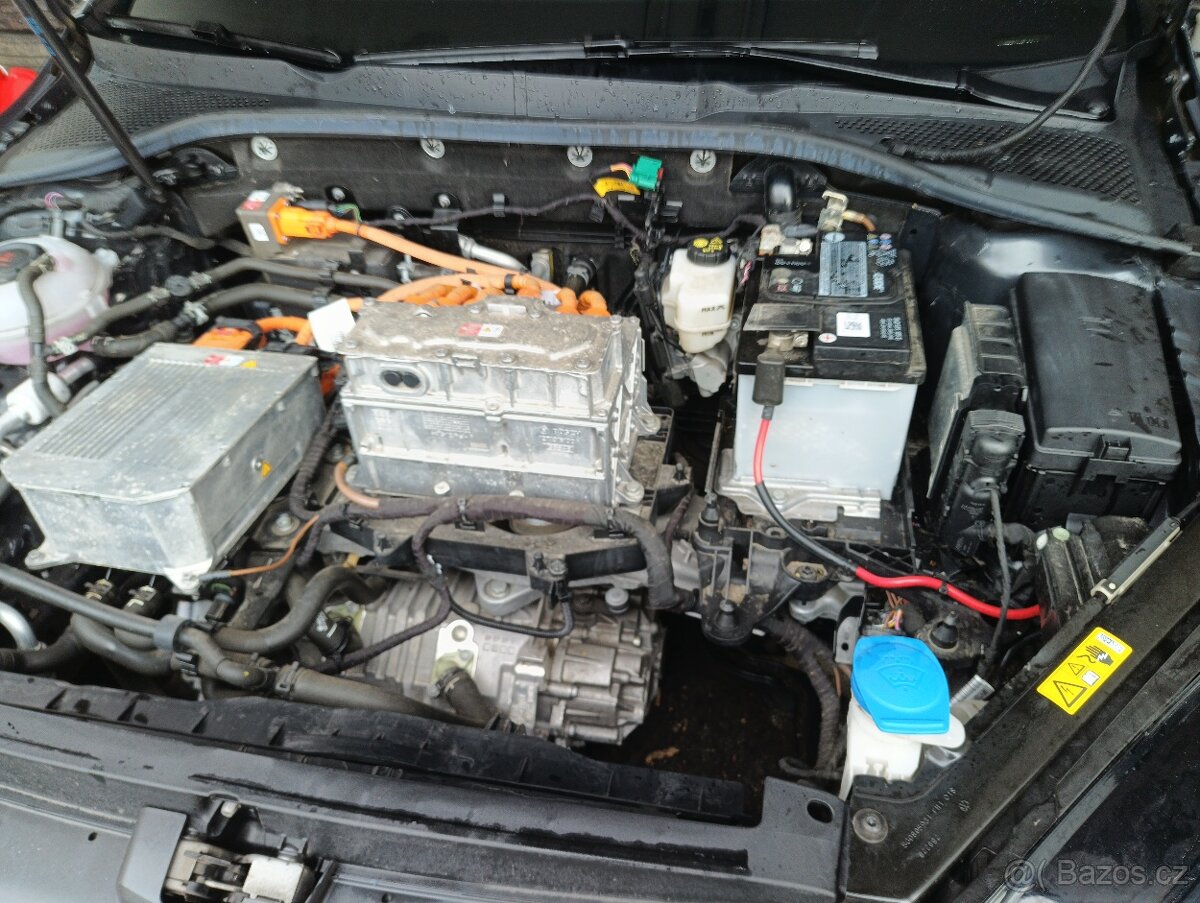 VW E-Golf , rok 2020, najeto pouze 51700km - 15