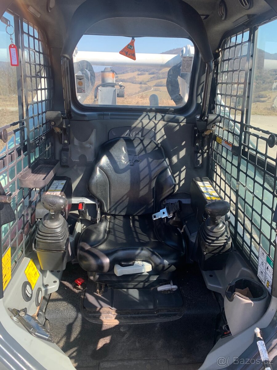 Bobcat T870 + wheel saw WS24 - 15