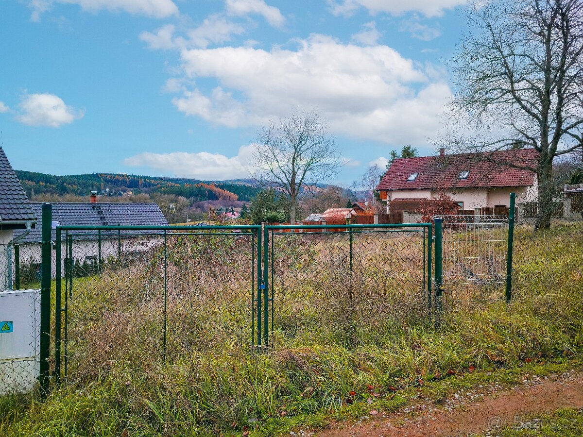 Stavební pozemek, zahrada 928m2 k pronájmu, Drevníky - 15