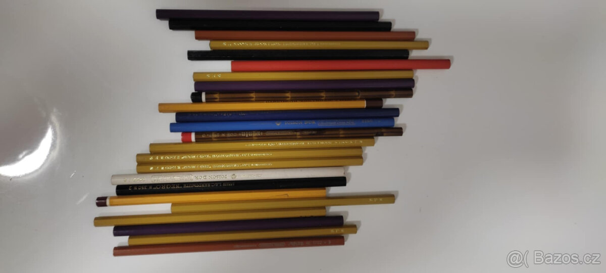 Tužky, versatilky, propisky, pera - 15