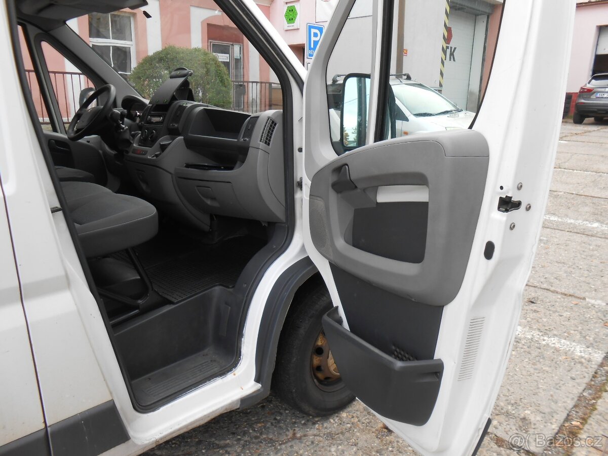 Prodám Peugeot BOXER 2.2 HDi 88kW L2H2 - 15