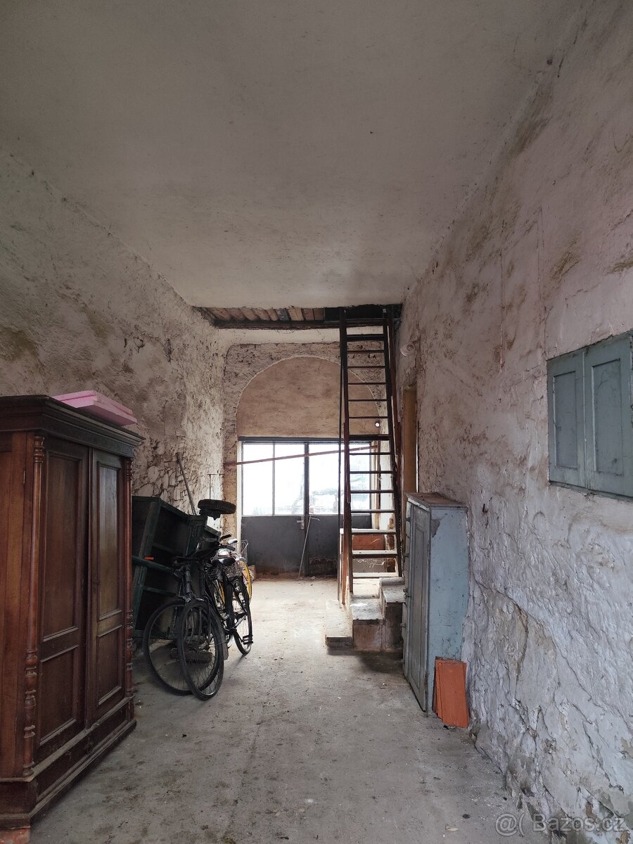 Dům 2+1 v Lišově - 15