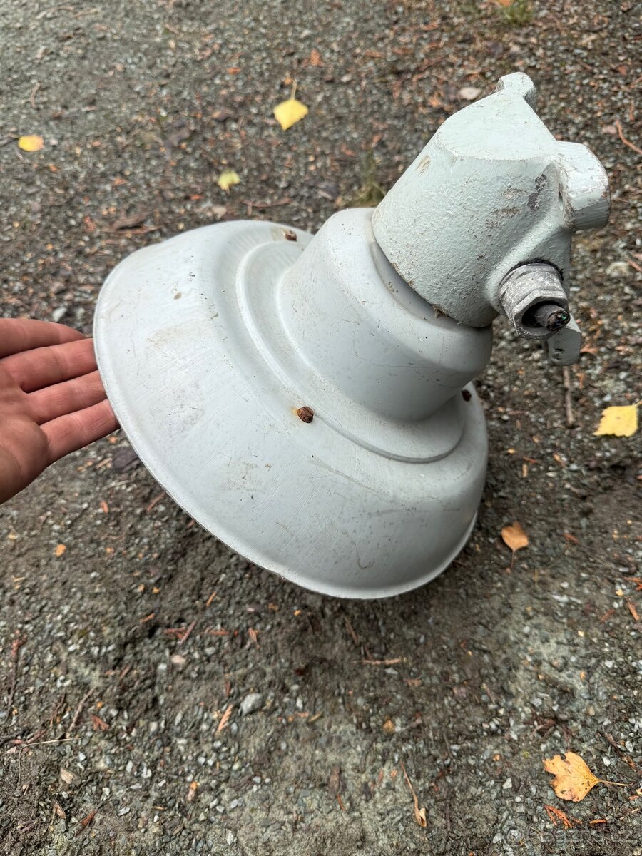 Staré tovární lampy - 15