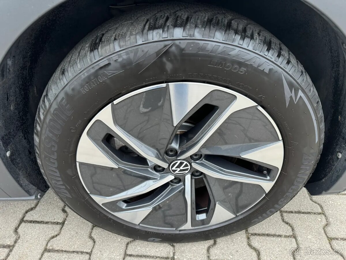 VW ID.4 PRO 150kw/tažné/kamera/tep.čerpadlo/parkpilot/2xpneu - 15