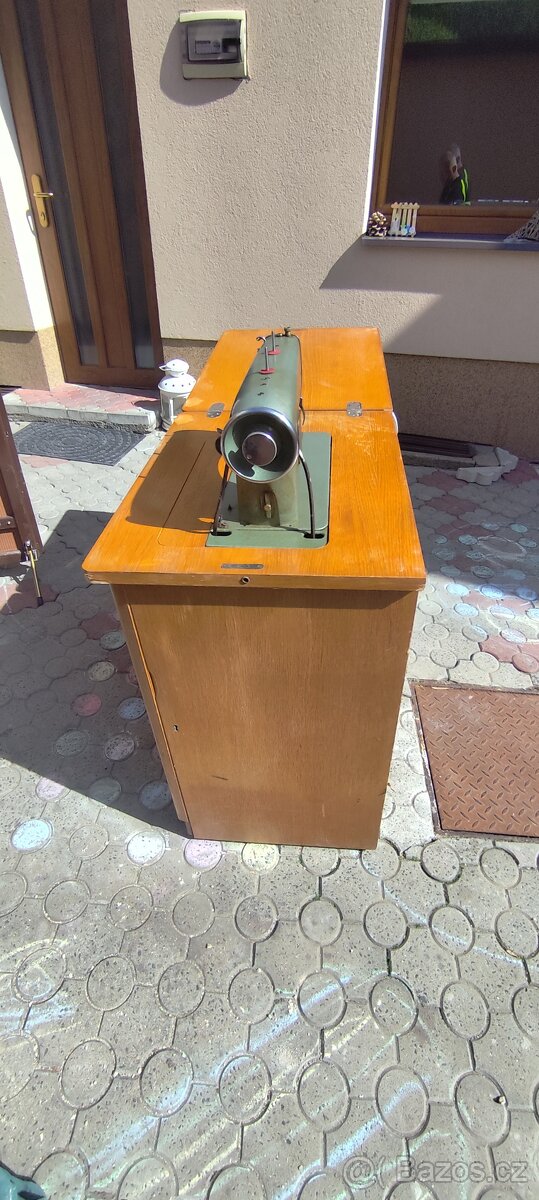 Šicí stroj - 15