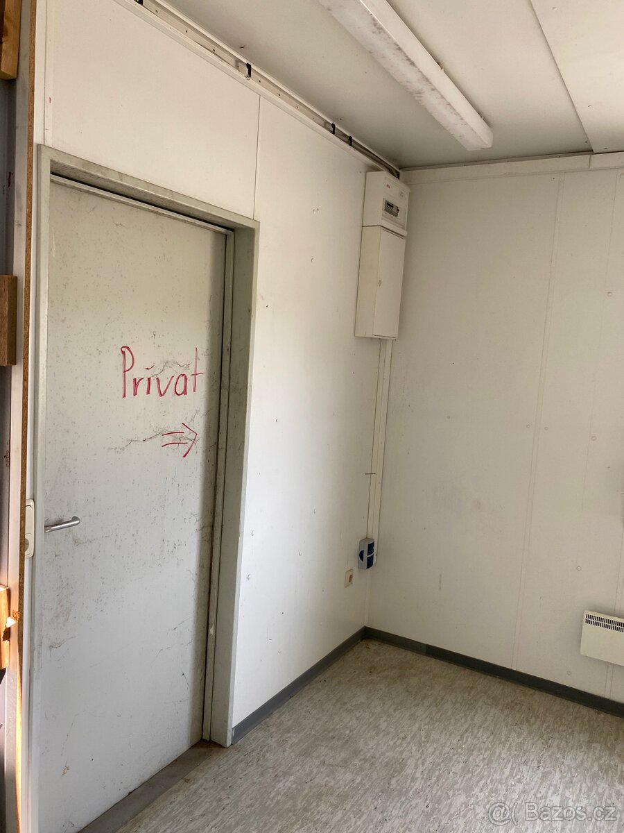 Obytny Duo kontejner 6x5 m s koupelnou - 15