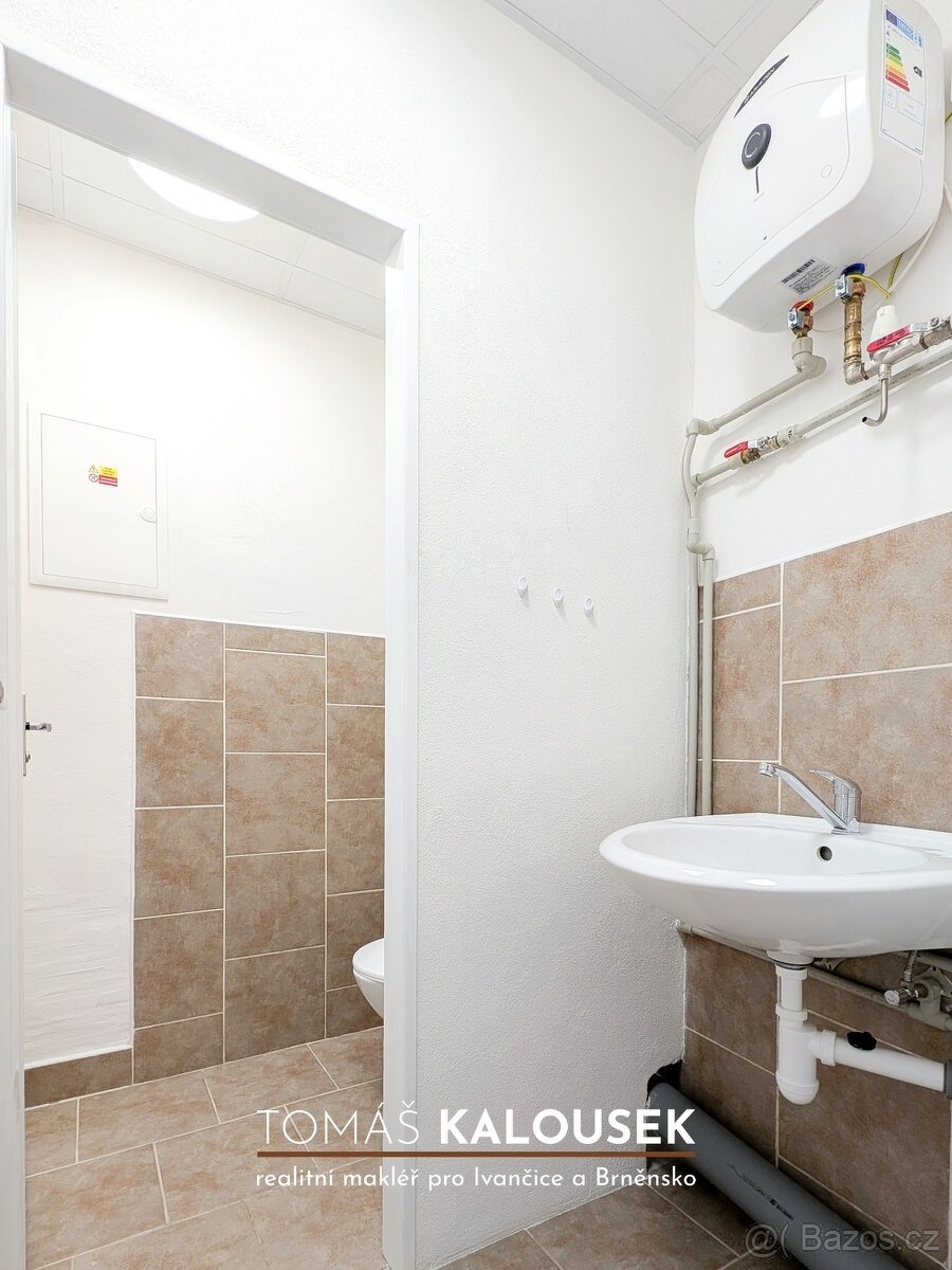 Pronájem: komerční prostor v srdci historických Dolních Koun - 15