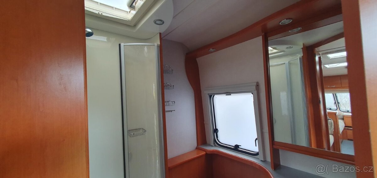 Anglický karavan LMC GEIST Xklusiv XK535 - 15