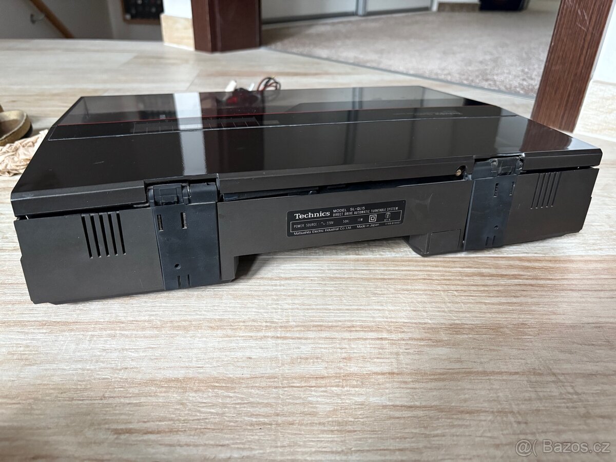 Tangenciální gramofon Technics SL-QL15 - 15