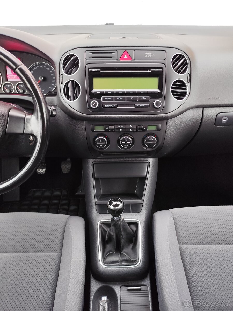 VW Golf Plus Highline 1.9 TDI -- 162 000 km - - 15