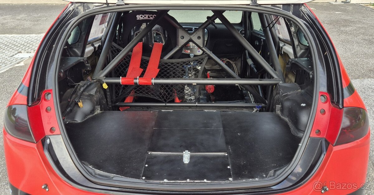 Seat Leon FR 2.0TDI Závodní speciál pro závody do vrchu - 15