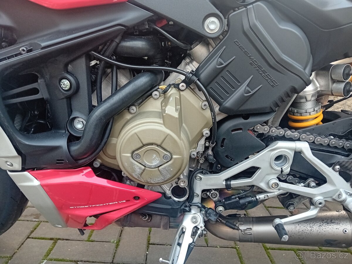 DUCATI STREETFIGHTER V4S - 15