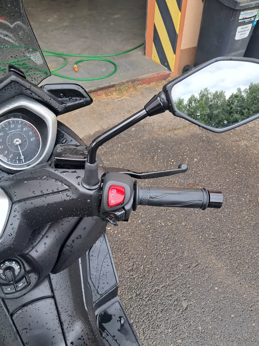 Yamaha Xmax 125 - 15