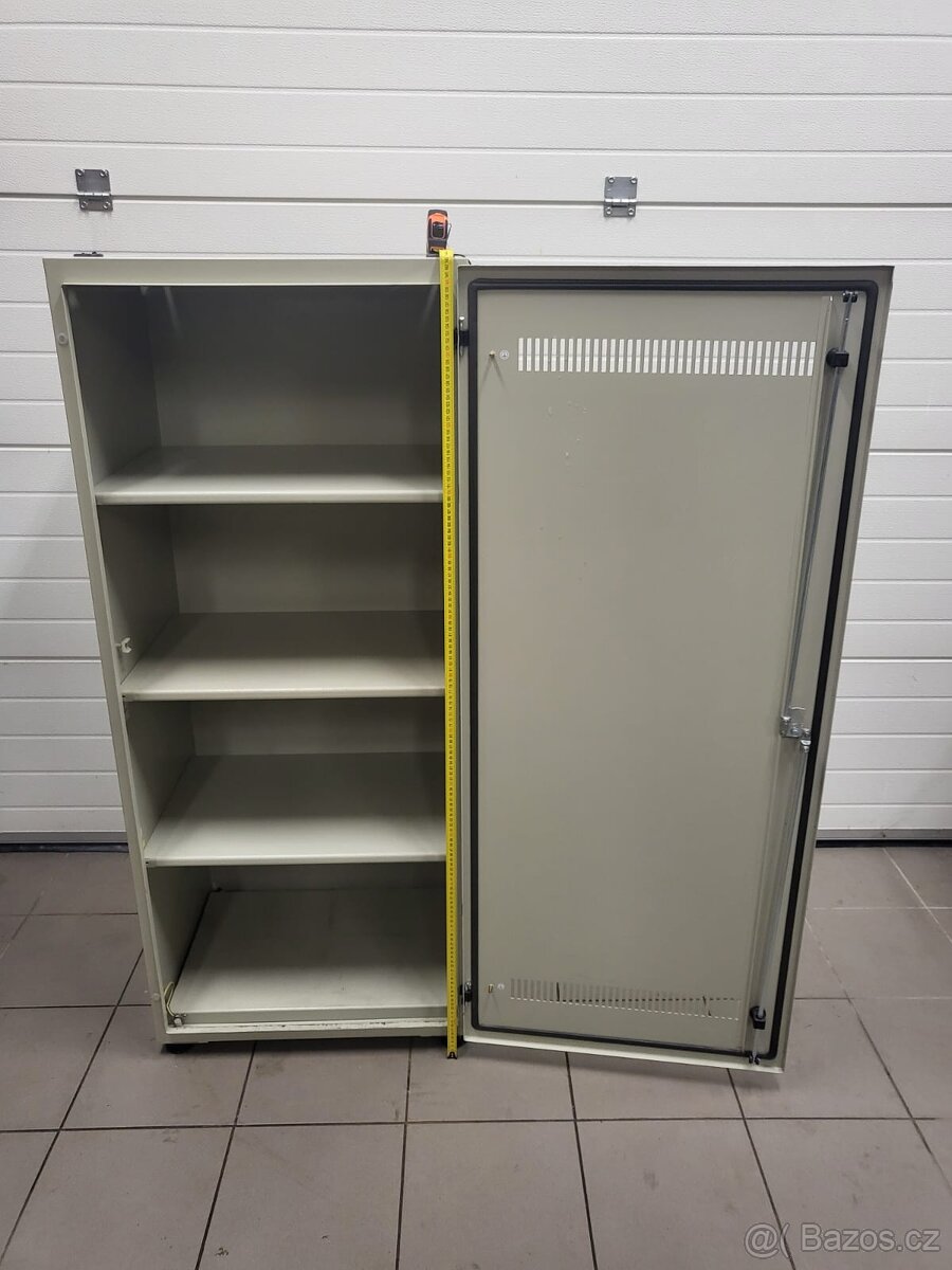 RACK skříň na technologii, baterie, akumulátory,... - 15