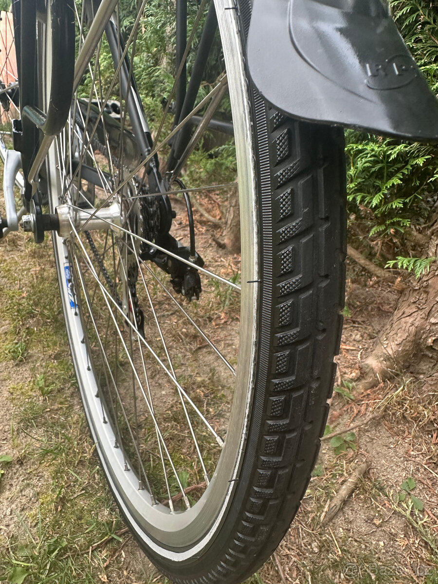 Jízdní kolo Venturelli HS Star hliníkové lehké 28" - 15