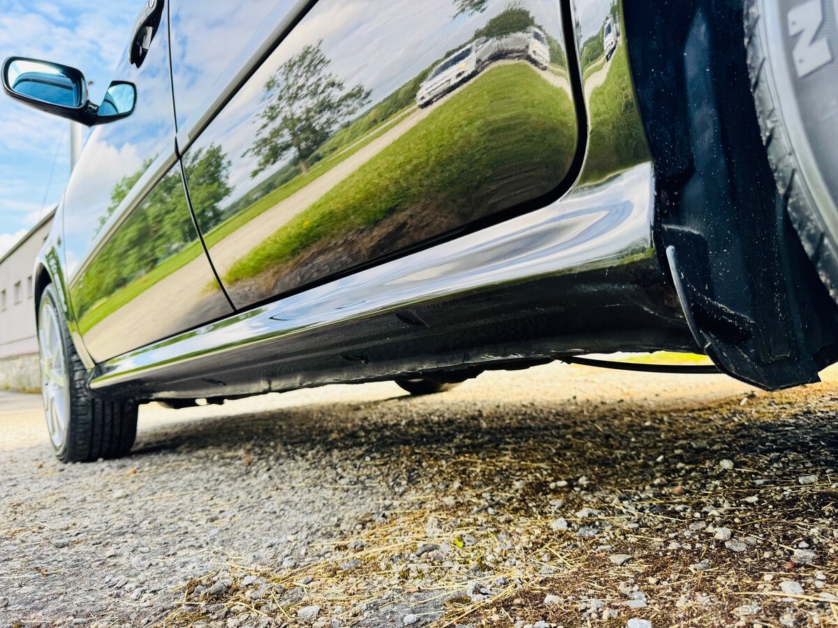 Škoda Octavia RS 1.8t 132kw originál Top Stav - 15