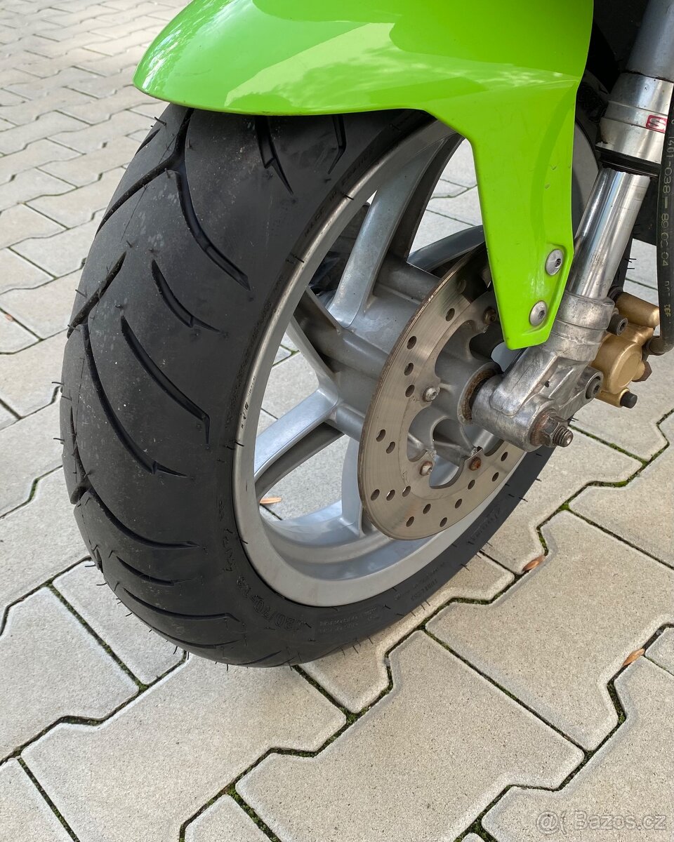 Skútr Piaggio NRG bez řidičáku 25 km/h - 15