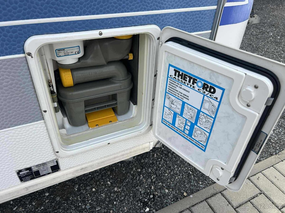 Hobby De Luxe 440 / 100 km/h/ Francouzská postel - 15