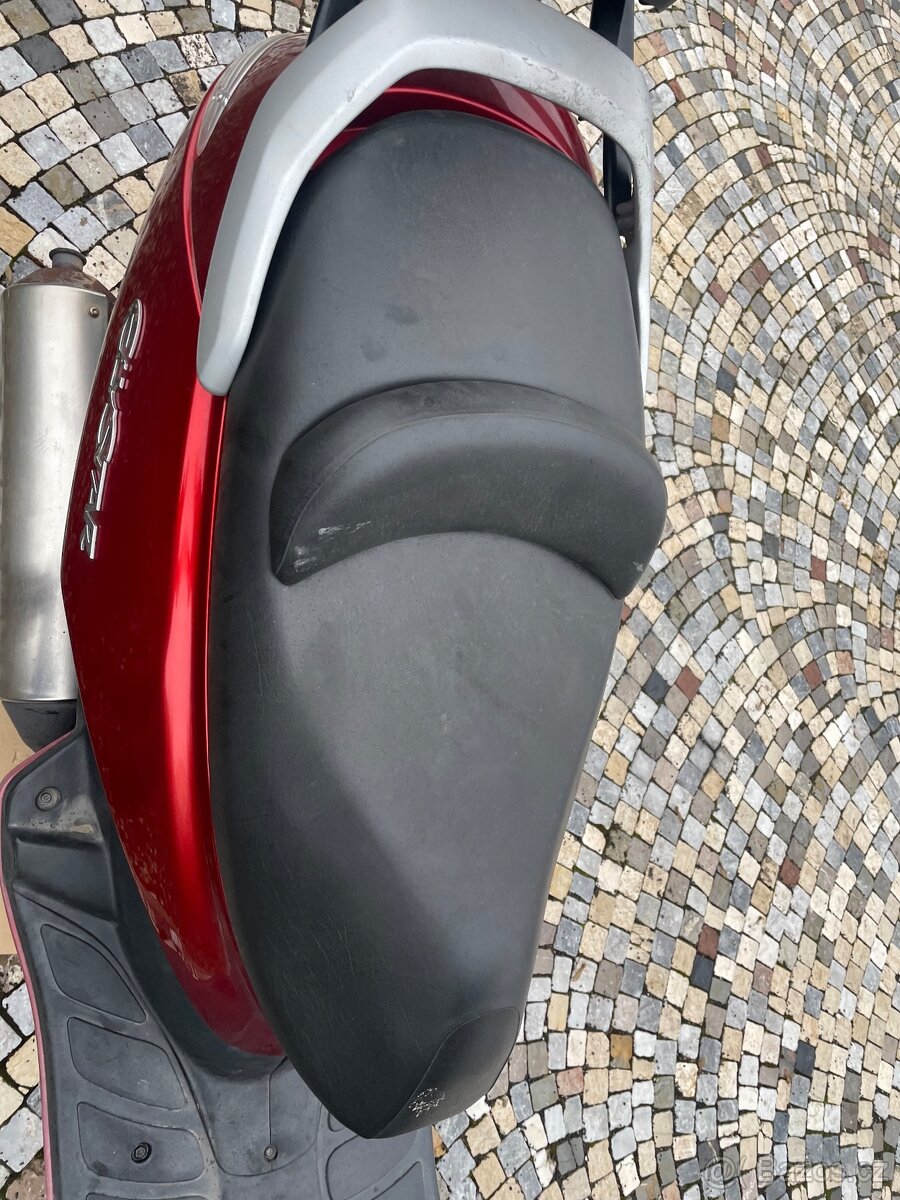 Peugeot Elystar 125 ccm rok 2004 - 15