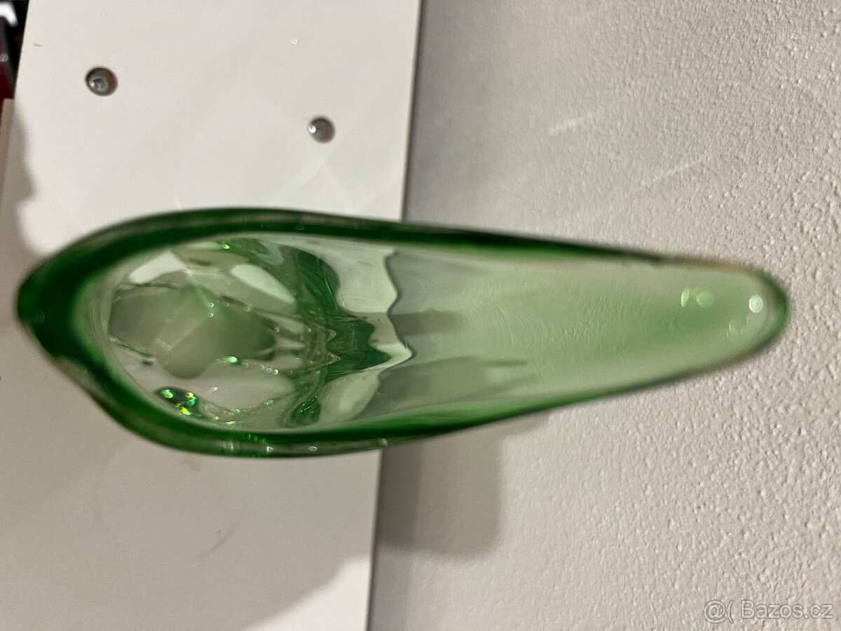 Hutní sklo - zelená váza, popelník a košíček - 15