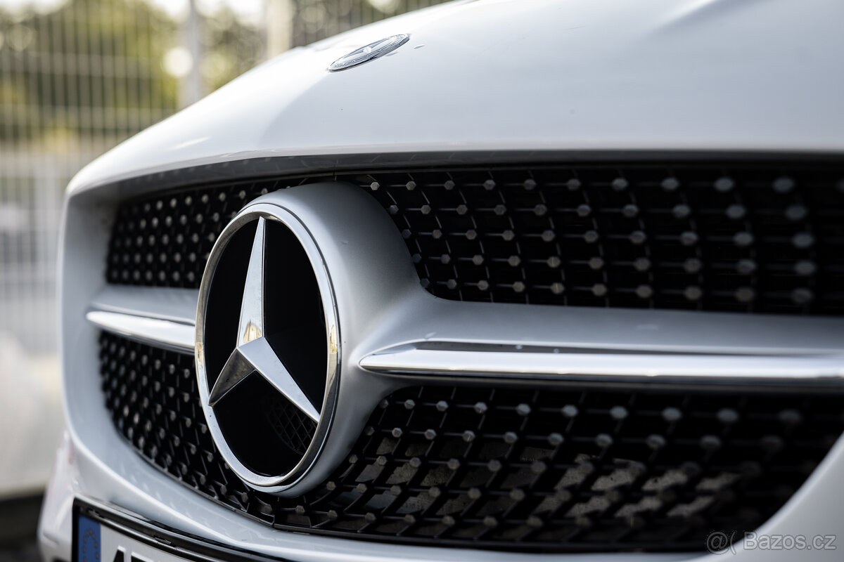 Mercedes-Benz CLA 200 | rok 2019 | pěkný stav - 15