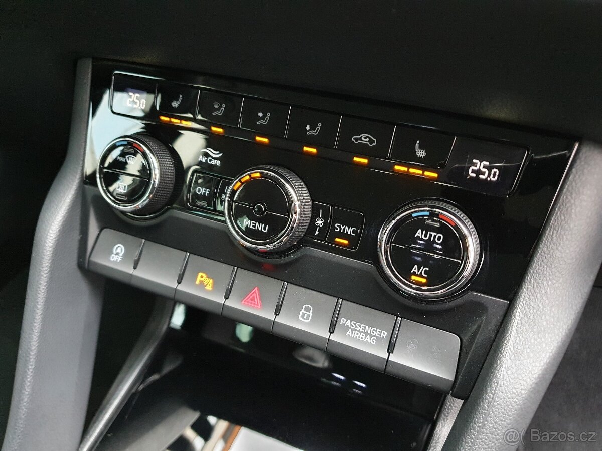 Škoda Karoq 1.5 TSI 110kW 113tkm Full LED - záruka Autodraft - 15