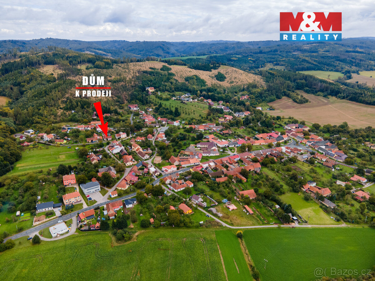 Prodej rodinného domu, 641 m², Uhřice - 15