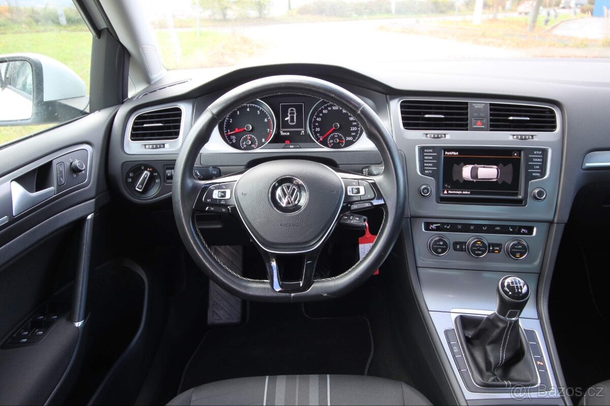 GOLF 7 5dv. 1.4TSI-92kw,LOUNGE,NEZ.TOP,Výhřev Volantu,2015 - 15
