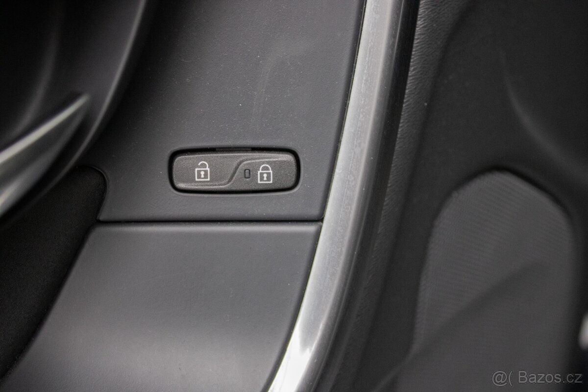 Volvo V60 1.6D Combi 2013 - 15