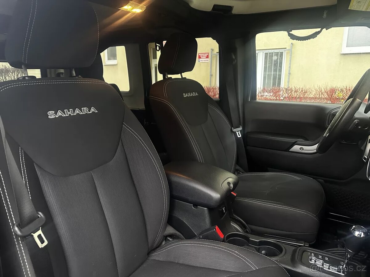 Jeep Wrangler Sahara 3.6 V6 Unlimited 4x4 Kůže Navi 2018 - 15