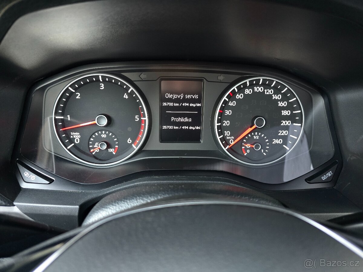 VW AMAROK 3,0TDI V6 150kW 4x4 DSG 2020 COMFORT TAŽNÉ ČR -DPH - 15