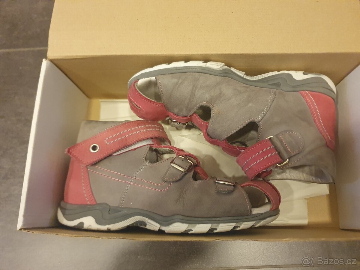 Sandále - sandály Essi, velikost 34 - 15