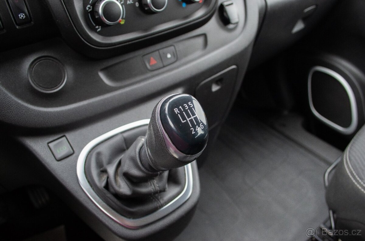 Renault Trafic Kombi Van Energy dCi 145 L2 - 15